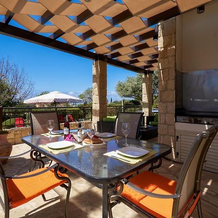 3 Bedroom Villa Madelini With Private Pool, Aphrodite Hills Resort Kouklia Eksteriør billede
