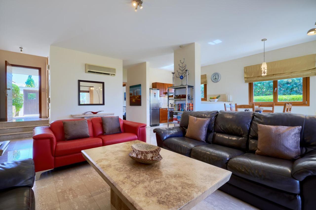 3 Bedroom Villa Madelini With Private Pool, Aphrodite Hills Resort Kouklia Eksteriør billede