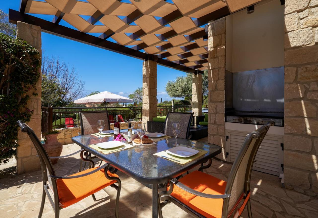 3 Bedroom Villa Madelini With Private Pool, Aphrodite Hills Resort Kouklia Eksteriør billede